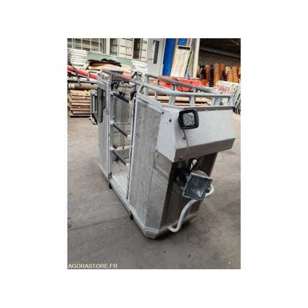 1995 رينو M150-48532121