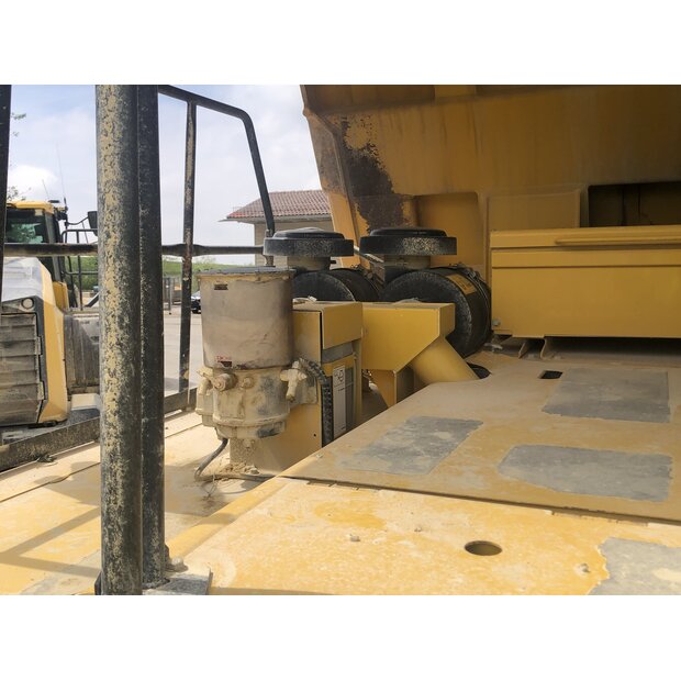 2014 كوماتسو HD405-7-48548427