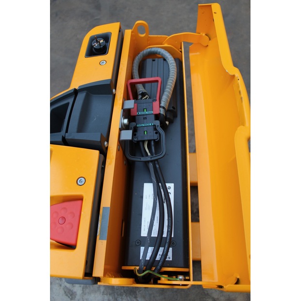 2017 جنجهينريتش EJE 116 LI-ION-48548728