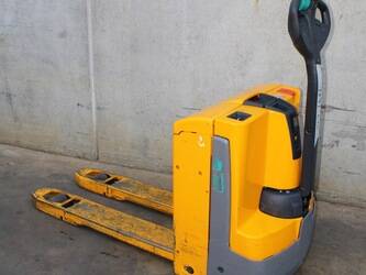 صورة ل Electric Pallet Truck 2017 جنجهينريتش EJE 116 LI-ION
