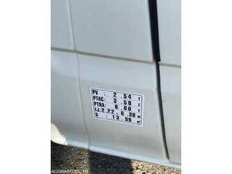 2005-ford-transit-1474294-48558178