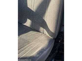 2005-ford-transit-1474294-48558184