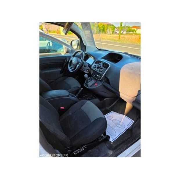 2020 رينو Kangoo-48558276