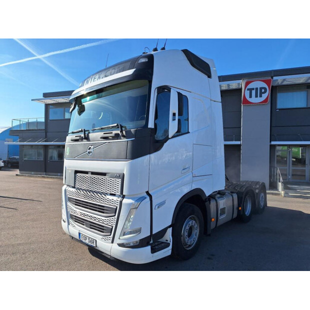 2022 Volvo Vehicle Tractor 6x2-2 Standard-48560161