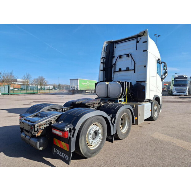 2022 Volvo Vehicle Tractor 6x2-2 Standard-48560166