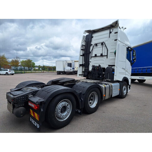 2022 Volvo Vehicle Tractor 6x2-2 Standard-48560212