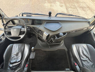 2020-volvo-fh540-6x4-euro6-48560431