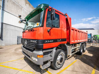 Image de Camions à benne 2001 Mercedes-Benz ACTROS 3340