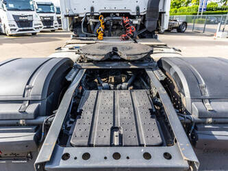 2015-mercedes-benz-actros-1845-ls-1474421-48560731