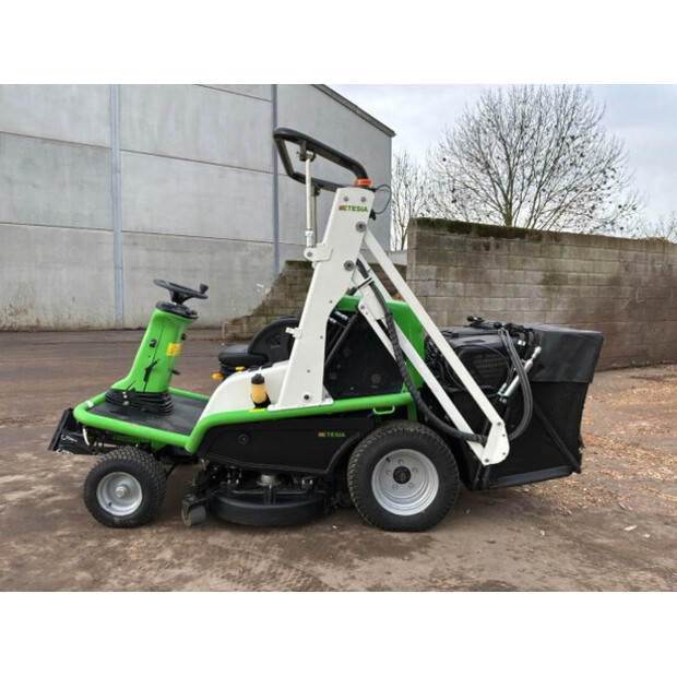 2023 Etesia HYDRO 124D-48563300