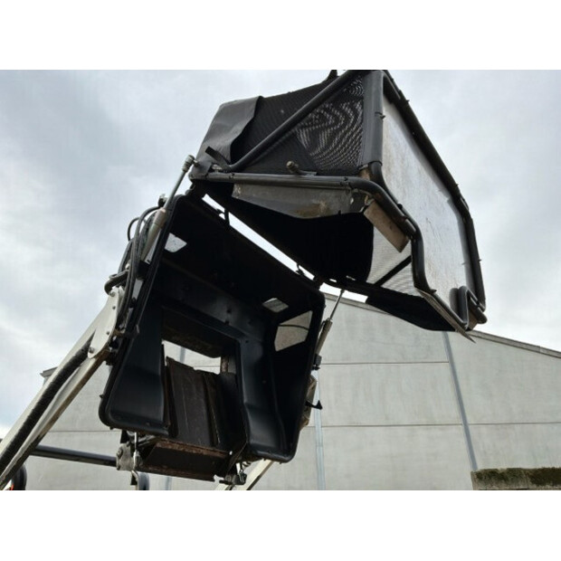 2023 Etesia HYDRO 124D-48563319