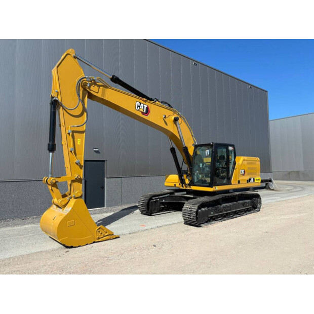 2025 كاتربيلر 330GC-48563461