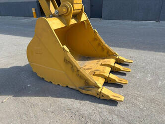 2025-caterpillar-336-1474674-48563591