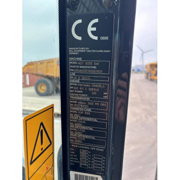 2017 BELL B25E-48563636