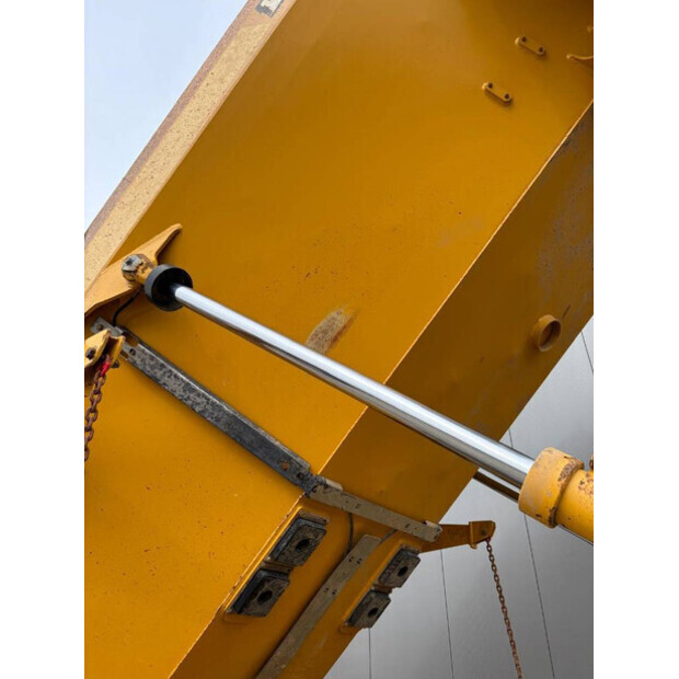 2017 BELL B25E-48563650