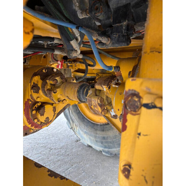 2017 BELL B25E-48563652