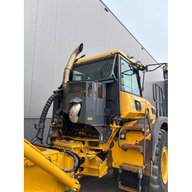 2017 BELL B25E-48563653