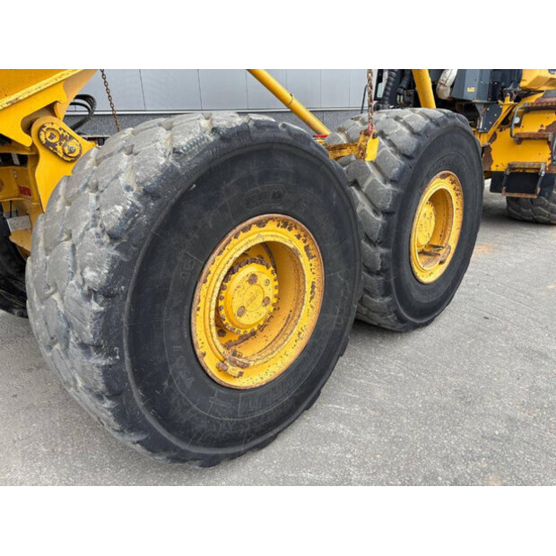 2017 BELL B25E-48563664