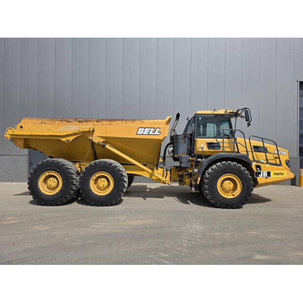 2017 BELL B25E-48563703
