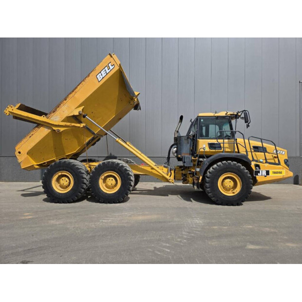 2017 BELL B25E-48563704