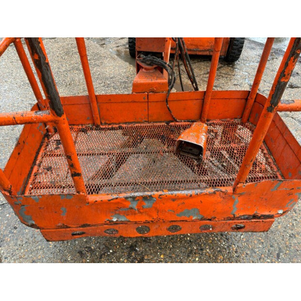 2000 JLG N40 E-48563861