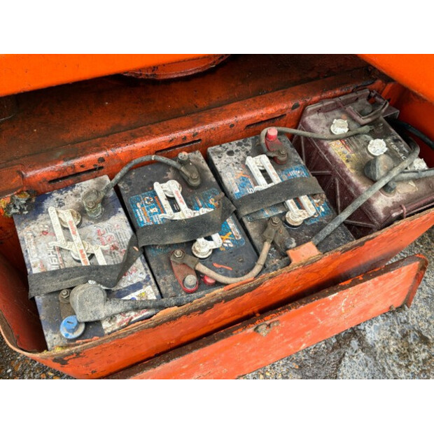 2000 JLG N40 E-48563881