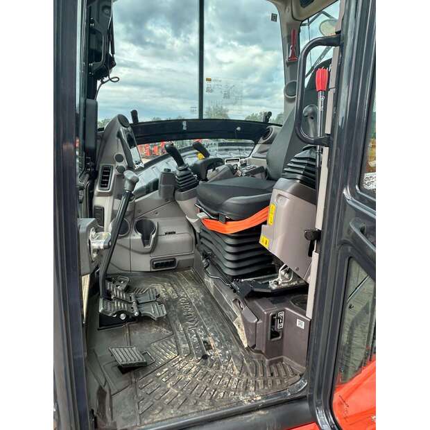 KUBOTA U50-5-48570235