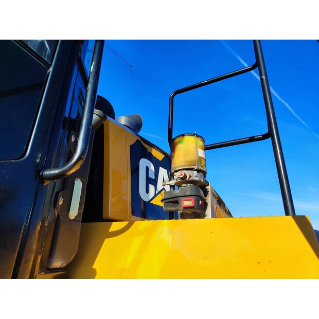 2018 Caterpillar 966M-48571755