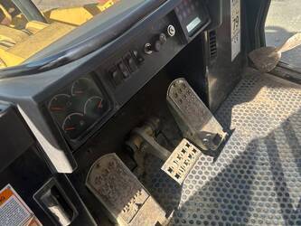 2000-caterpillar-953-48571880