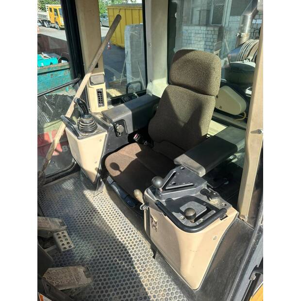2000 كاتربيلر 953-48571881