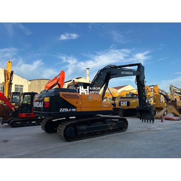 2024 Hyundai 220LC-9S-48581108