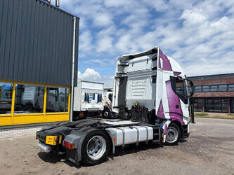 2016-iveco-stralis-1474773-48581161