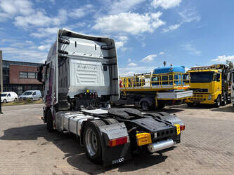 2016-iveco-stralis-1474773-48581169