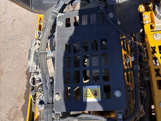 2018-komatsu-pc-210-lci-11-1469974-48581702