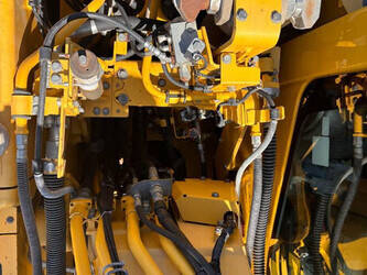 2018-komatsu-pc-210-lci-11-1469974-48581714