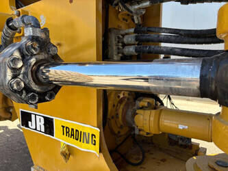 2017-caterpillar-992k-1471252-48582046