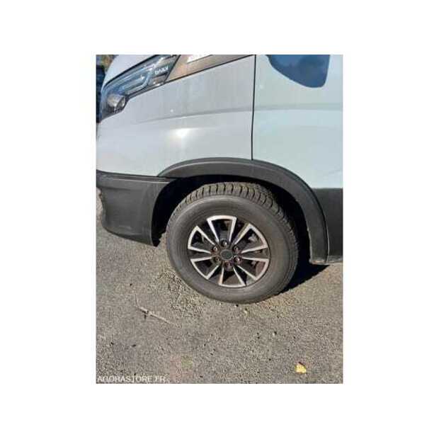 2019 Iveco 35S14N-48582845