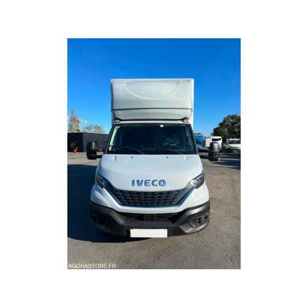 2019 Iveco 35S14N-48582863