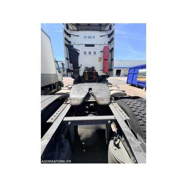 2018 Renault T-48582957