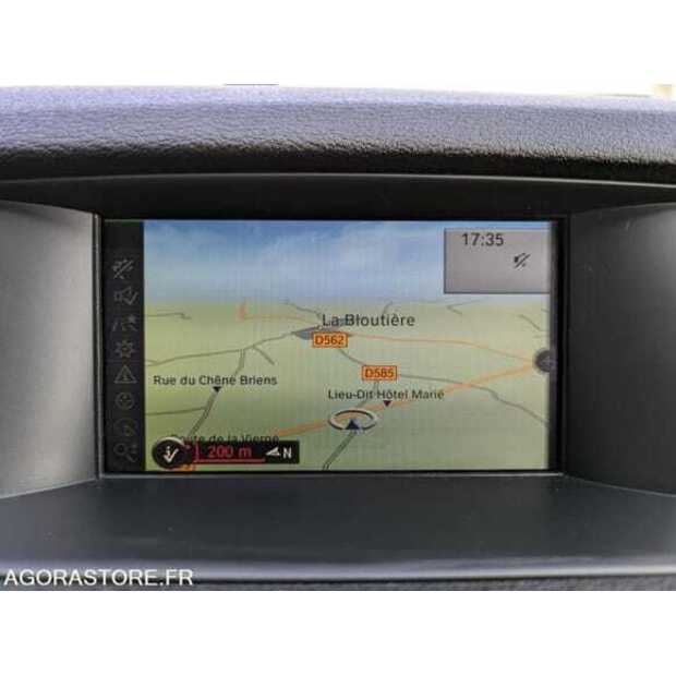 BMW X1-48582966