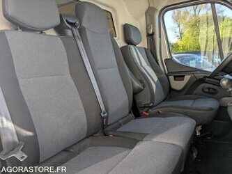 2017-renault-master-1474813-48582995