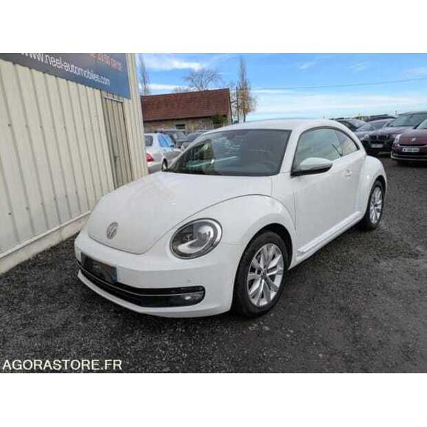 2015 Volkswagen New Beetle-48583001