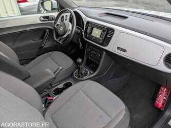 2015-volkswagen-new-beetle-1474814-48583003