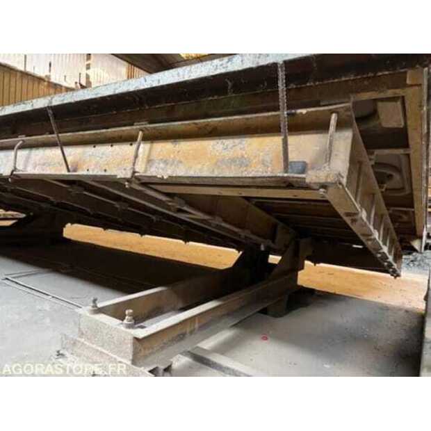 أخرى-48583098