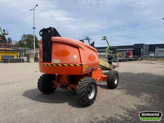 2016-jlg-400s-48587167