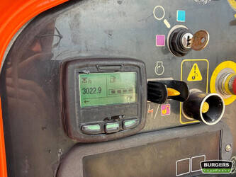 2016-jlg-400s-48587175