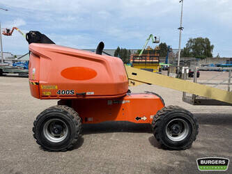 2016-jlg-400s-48587181