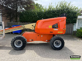 2016-jlg-400s-48587183