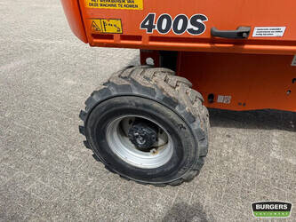 2016-jlg-400s-48587186