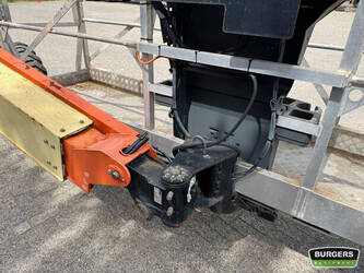 2016-jlg-400s-48587210